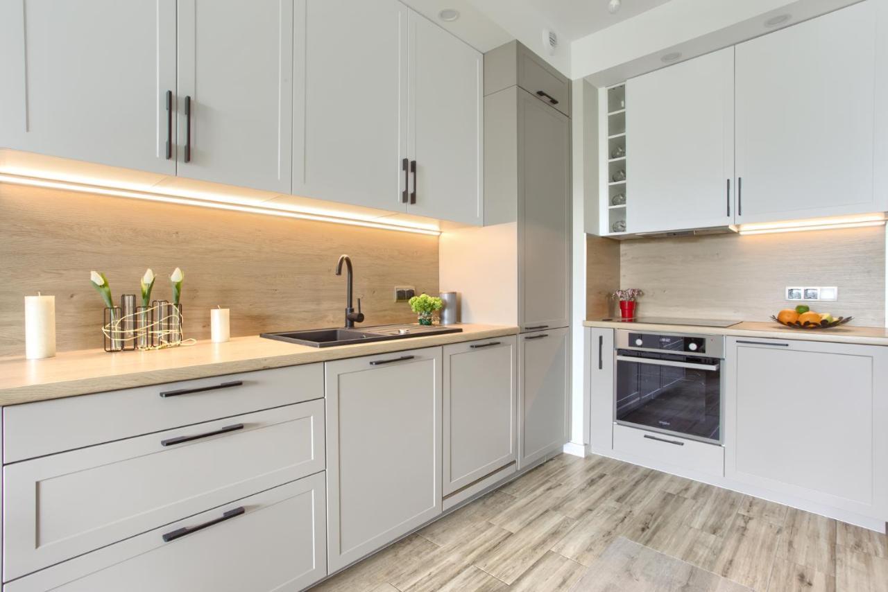 Superapart Komputerowa 8 Varşovia Exterior foto